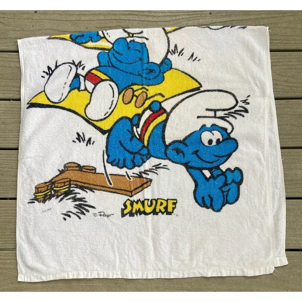 Vintage 1980’s Smurfs White Beach Towel Papa Smurf Surfing Peyo Brainy Smurfette